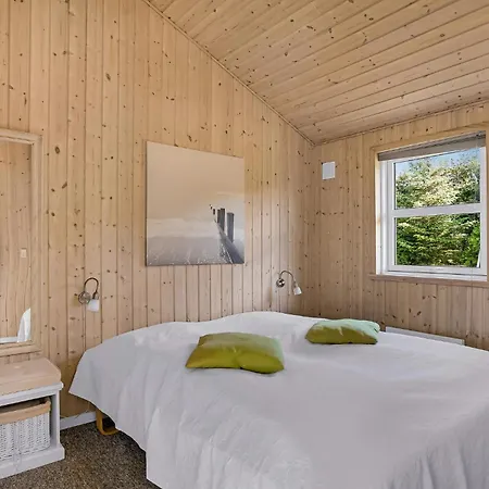 Beach Front Home In Hemmet With Sauna 펜션 *